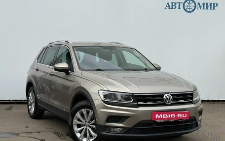 Volkswagen Tiguan II, 2018 год, 2 300 000 рублей, 2 фотография