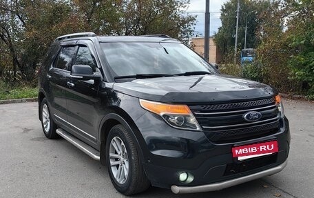 Ford Explorer VI, 2013 год, 1 950 000 рублей, 2 фотография
