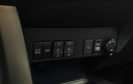 Toyota RAV4, 2013 год, 1 915 000 рублей, 14 фотография