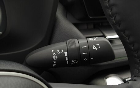 Toyota RAV4, 2025 год, 3 900 000 рублей, 12 фотография