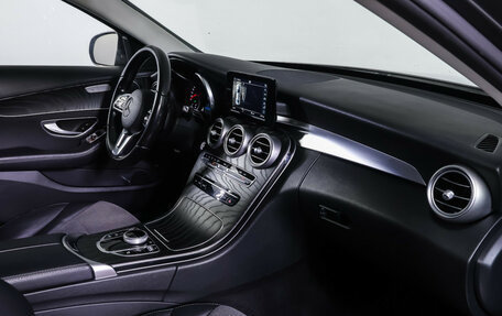 Mercedes-Benz C-Класс, 2019 год, 2 550 000 рублей, 10 фотография