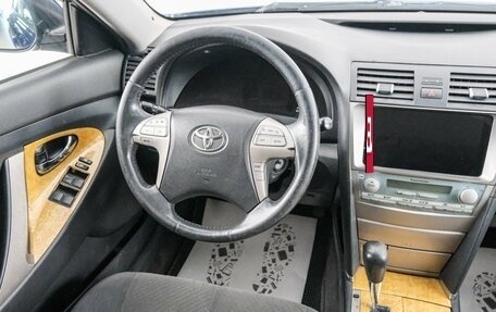 Toyota Camry, 2006 год, 1 049 000 рублей, 10 фотография