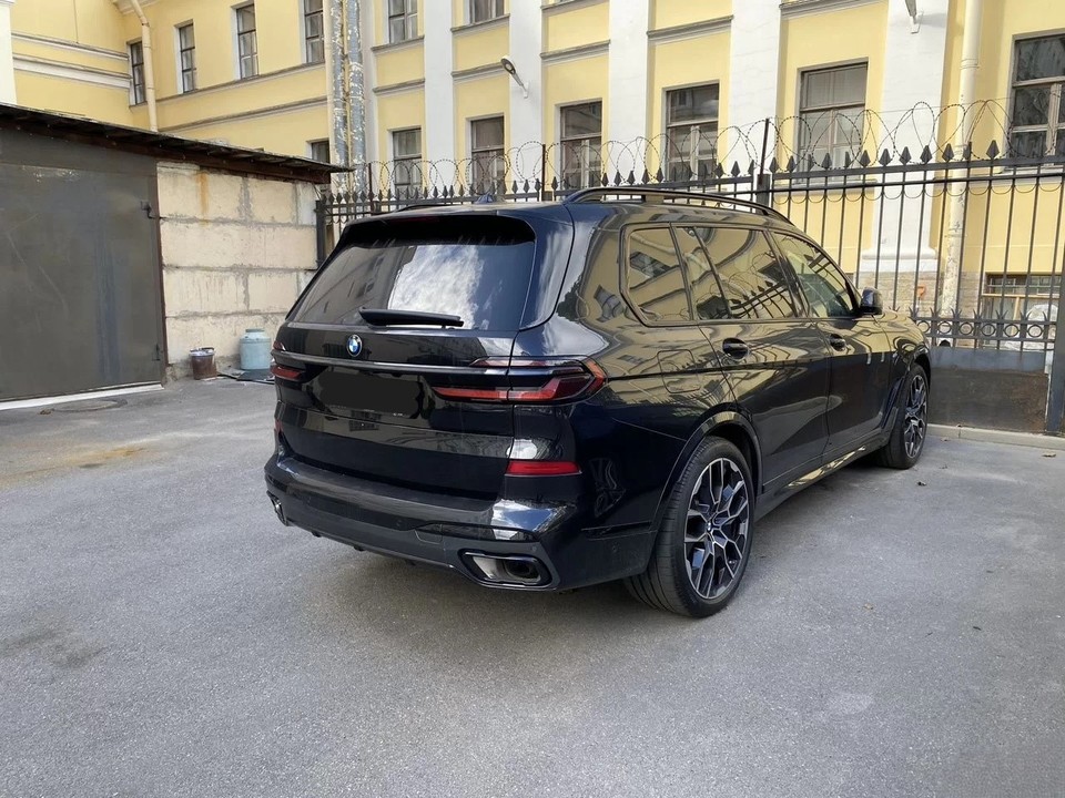 BMW X7 G07, 2024 год, 14 300 000 рублей, 2 фотография