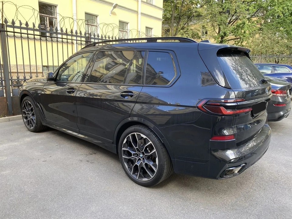 BMW X7 G07, 2024 год, 14 300 000 рублей, 3 фотография