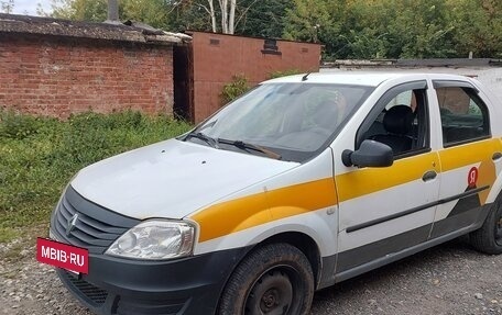 Renault Logan I, 2015 год, 250 000 рублей, 6 фотография