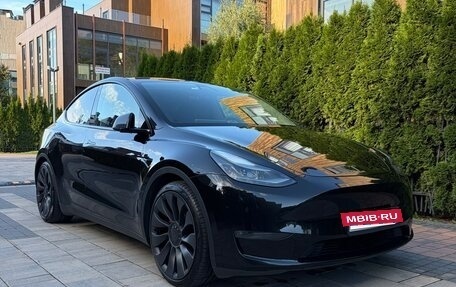 Tesla Model Y I, 2023 год, 4 800 000 рублей, 2 фотография