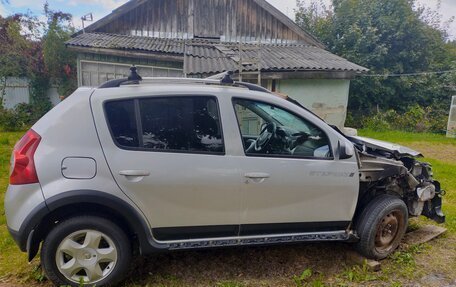 Renault Sandero I, 2013 год, 500 000 рублей, 2 фотография