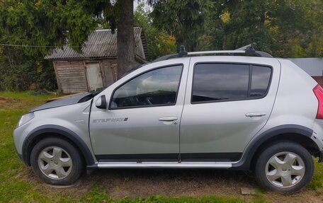 Renault Sandero I, 2013 год, 500 000 рублей, 4 фотография