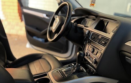 Audi A4, 2011 год, 1 490 000 рублей, 13 фотография