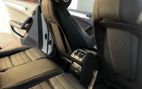 Audi A4, 2011 год, 1 490 000 рублей, 14 фотография
