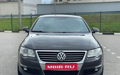 Volkswagen Passat B6, 2008 год, 1 050 000 рублей, 2 фотография