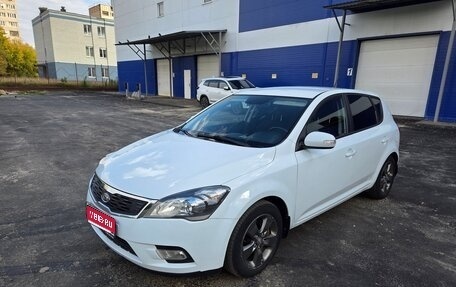 KIA cee'd I рестайлинг, 2010 год, 740 000 рублей, 1 фотография