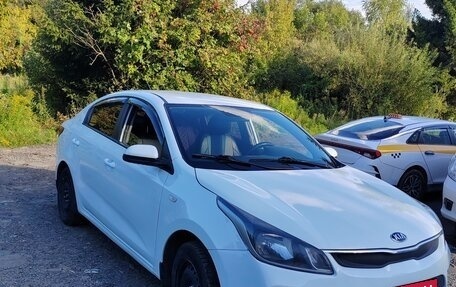 KIA Rio IV, 2018 год, 1 050 000 рублей, 6 фотография