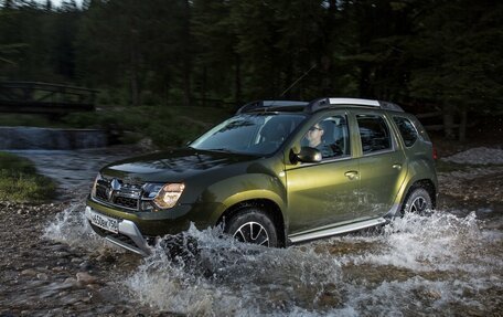 Renault Duster I рестайлинг, 2016 год, 750 000 рублей, 1 фотография