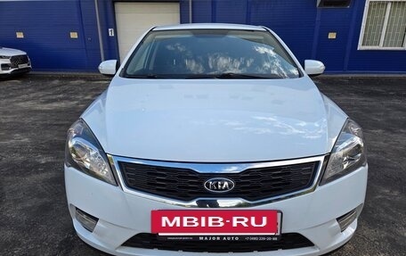 KIA cee'd I рестайлинг, 2010 год, 740 000 рублей, 2 фотография