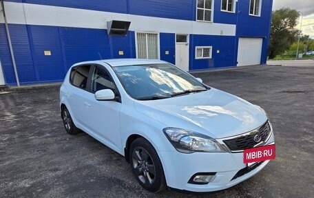 KIA cee'd I рестайлинг, 2010 год, 740 000 рублей, 3 фотография