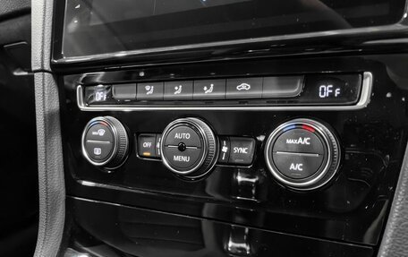 Volkswagen Golf VII, 2017 год, 1 550 000 рублей, 20 фотография