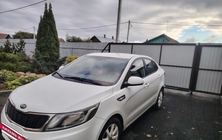 KIA Rio III рестайлинг, 2015 год, 715 000 рублей, 2 фотография