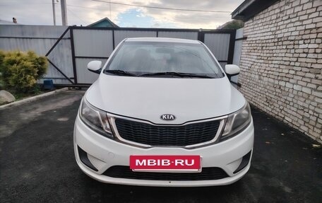 KIA Rio III рестайлинг, 2015 год, 715 000 рублей, 3 фотография