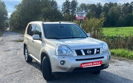 Nissan X-Trail, 2010 год, 1 100 000 рублей, 2 фотография
