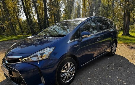 Toyota Prius Alpha I (ZVW40/41), 2017 год, 1 850 000 рублей, 4 фотография