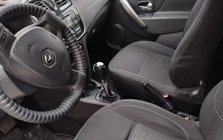 Renault Logan II, 2015 год, 470 000 рублей, 7 фотография