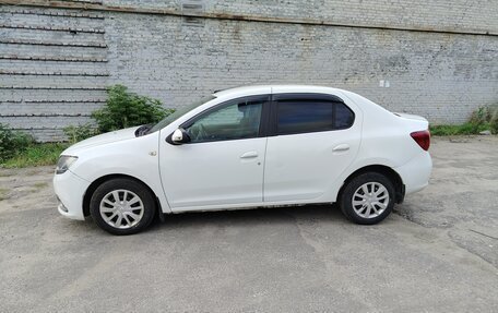 Renault Logan II, 2015 год, 470 000 рублей, 4 фотография