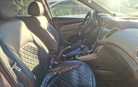 Chevrolet Cruze II, 2011 год, 630 000 рублей, 6 фотография