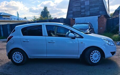 Opel Corsa D, 2010 год, 350 000 рублей, 3 фотография