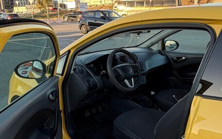 SEAT Ibiza IV рестайлинг 2, 2009 год, 380 000 рублей, 8 фотография