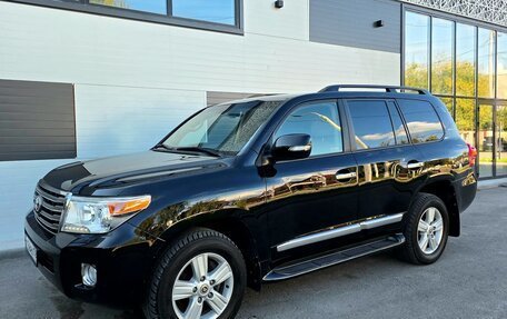 Toyota Land Cruiser 200, 2013 год, 4 430 000 рублей, 6 фотография