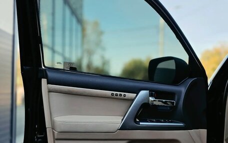Toyota Land Cruiser 200, 2013 год, 4 430 000 рублей, 18 фотография