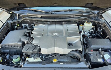 Toyota Land Cruiser 200, 2013 год, 4 430 000 рублей, 33 фотография