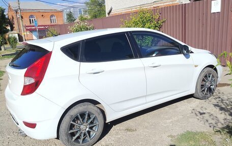 Hyundai Solaris II рестайлинг, 2014 год, 750 000 рублей, 9 фотография