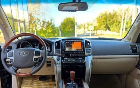 Toyota Land Cruiser 200, 2013 год, 4 430 000 рублей, 30 фотография