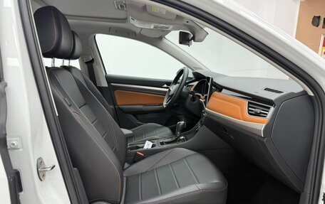 Volkswagen Bora, 2022 год, 1 075 000 рублей, 7 фотография