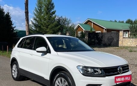 Volkswagen Tiguan II, 2020 год, 2 680 000 рублей, 2 фотография