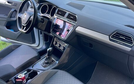 Volkswagen Tiguan II, 2020 год, 2 680 000 рублей, 15 фотография