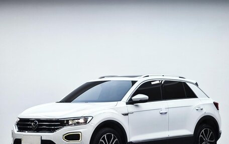 Volkswagen T-Roc I, 2022 год, 1 310 000 рублей, 1 фотография