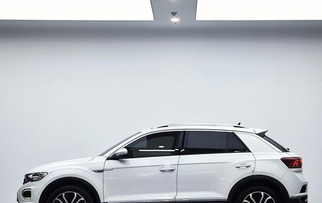 Volkswagen T-Roc I, 2022 год, 1 310 000 рублей, 4 фотография