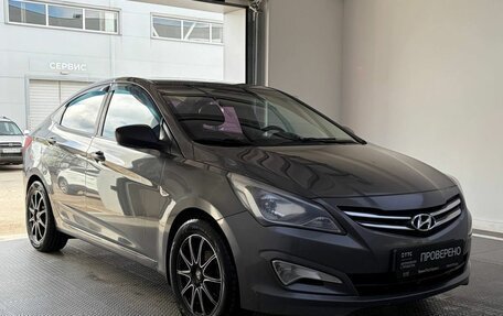 Hyundai Solaris II рестайлинг, 2016 год, 890 000 рублей, 3 фотография