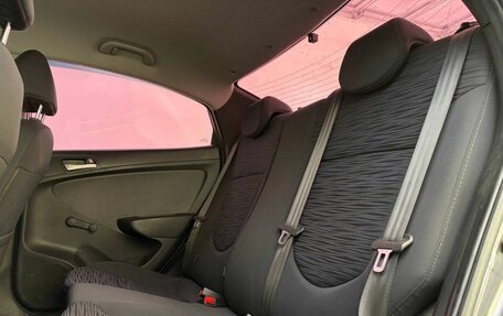 Hyundai Solaris II рестайлинг, 2016 год, 890 000 рублей, 15 фотография
