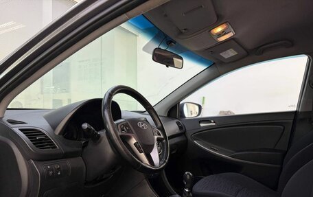 Hyundai Solaris II рестайлинг, 2016 год, 890 000 рублей, 20 фотография