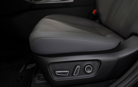Toyota RAV4, 2026 год, 4 325 000 рублей, 21 фотография