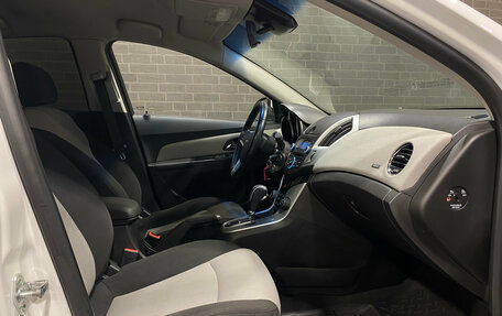 Chevrolet Cruze II, 2014 год, 1 000 000 рублей, 10 фотография