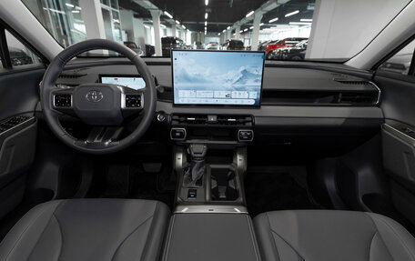 Toyota RAV4, 2026 год, 4 300 000 рублей, 8 фотография