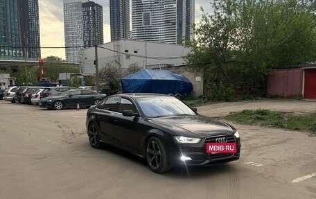 Audi A4, 2013 год, 1 300 000 рублей, 14 фотография
