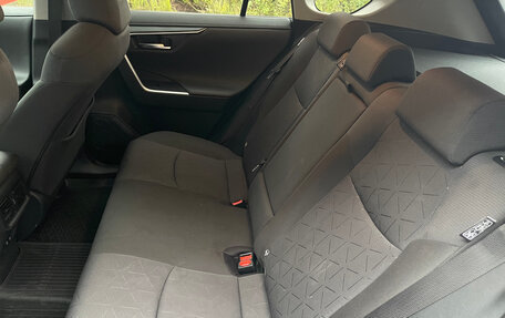 Toyota RAV4, 2019 год, 3 720 000 рублей, 16 фотография