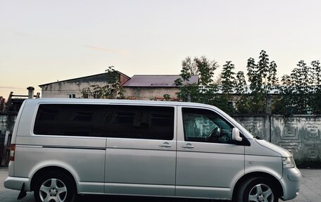 Volkswagen Caravelle T5, 2007 год, 1 700 000 рублей, 3 фотография