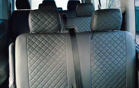 Volkswagen Caravelle T5, 2007 год, 1 700 000 рублей, 18 фотография